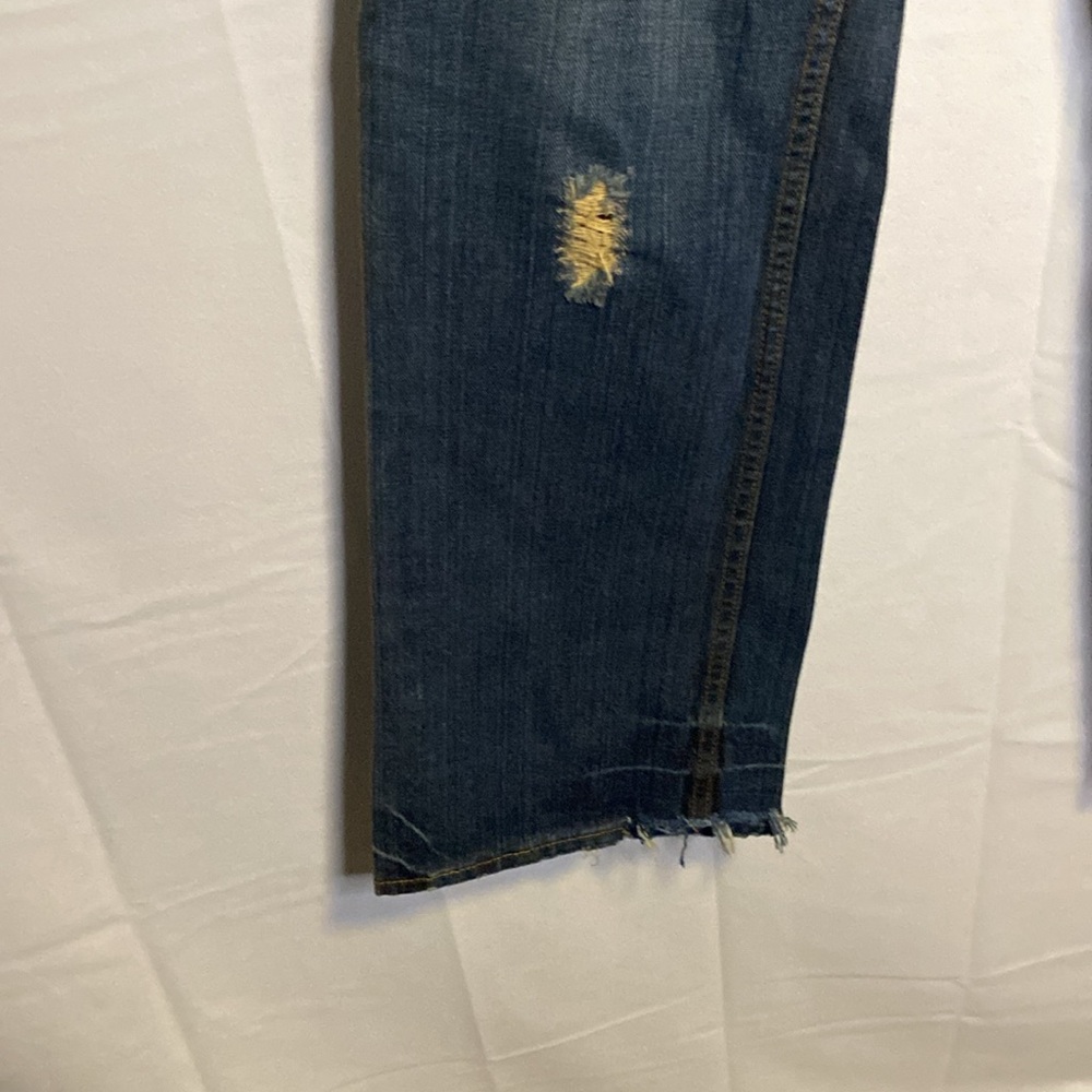 Gap boot fit distressed - Picture 2 of 9